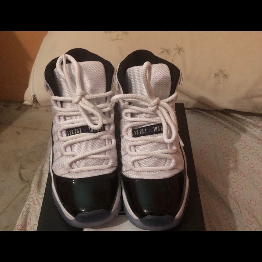 Air Jordan 11 Retro GS Concord